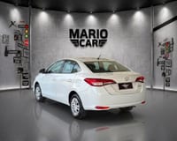 Toyota Yaris — foto 4